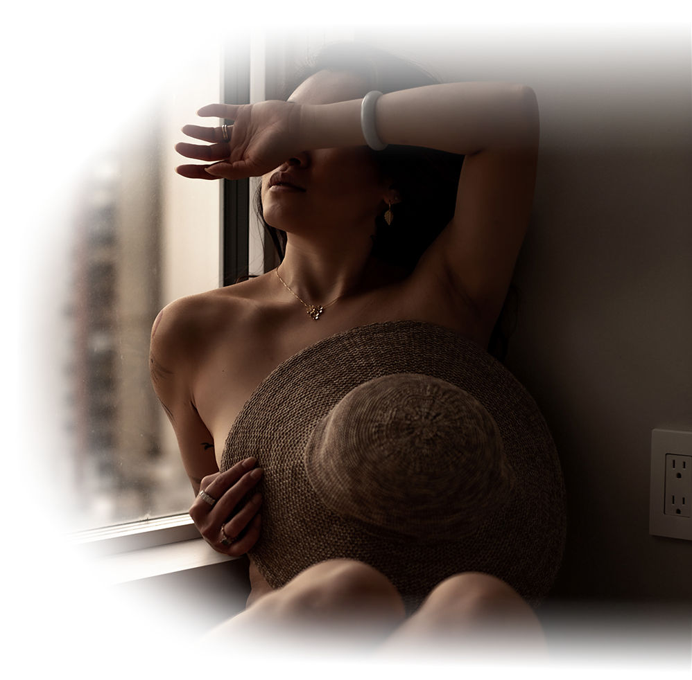 Celine | Calgary Boudoir Photographer | Curvesinshadows